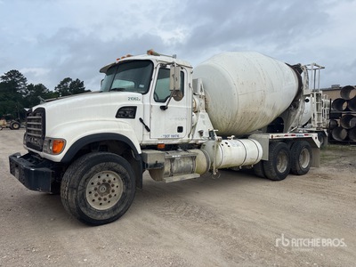 2007 Mack CV713 6x4 Mixer Truck
