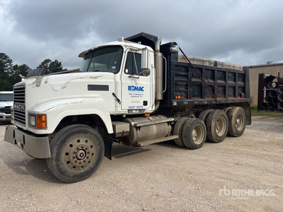 2000 Mack CH613 8x4 Tri/A Dump Truck