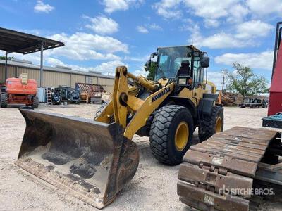 2016 Komatsu WA270-7 Wheel Loader