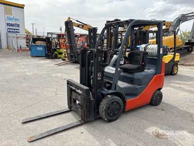 2012 Toyota 8FGCU20 4000 lb Pneumatic Tire Montacargas