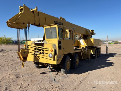 1972 Pettibone 50TK 8x4 Grue hydraulique sur camion