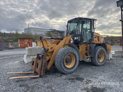 2015 Cat 914K Pala gommata