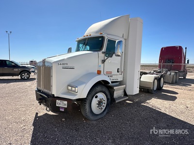 2014 Kenworth T800 CNG 6x4 Cabeza Tractora Cabina Corta (Inoperable)