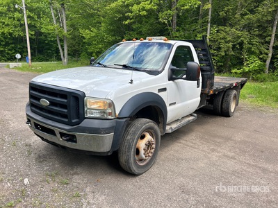 2007 Ford F-550 XL Flatbed Truck