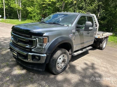 2020 Ford F-550 XLT Flatbed Truck