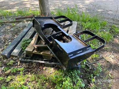 HLA HD42BO500 48 in Skid Steer Forks - Fits Kubota SVL65-2