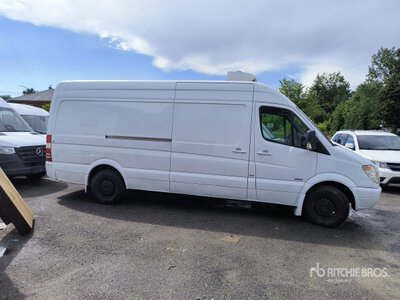 2010 Mercedes-Benz Sprinter 2500 Refrigerated Truck