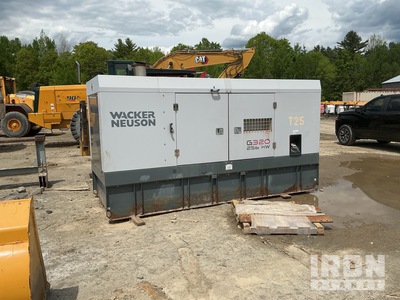 2011 Wacker Neuson G320 320 kW Skid-Mounted Zestaw prądotwórczy