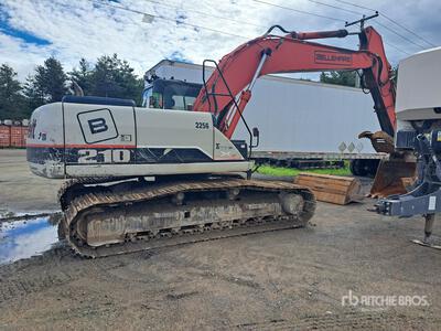 2016 Link-Belt 210X2 Tracked Excavator