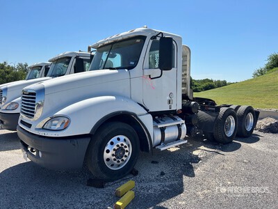 2020 Freightliner Columbia 120 Cabeza Tractora Cabina Corta (Glider Kit)