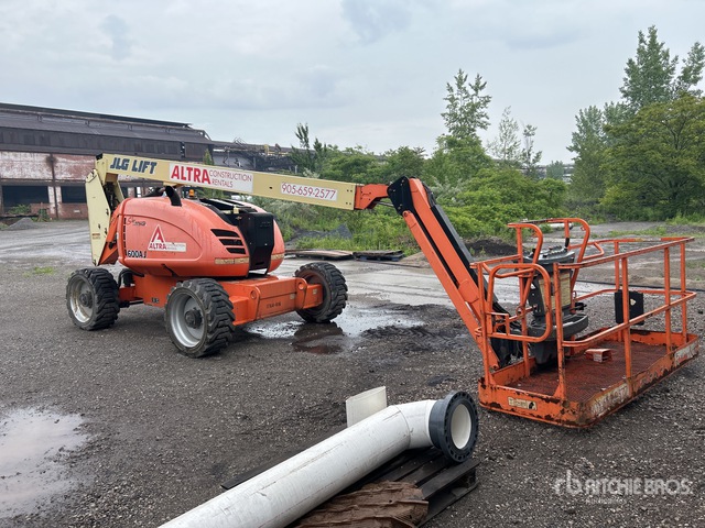 Articulating Boom Lifts
