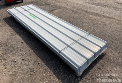 Quantity of (200) 3 ft x 10 ft White Steel Siding Roofing Sheets Divers - Industriel (Unused)