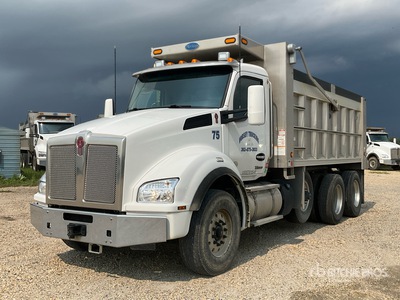 2024 Kenworth T880 8x4 Tri/A Dump Truck