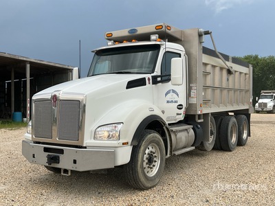 2024 Kenworth T880 8x4 Tri/A Dump Truck