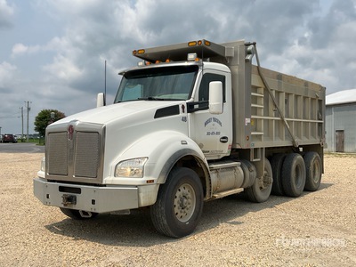 2019 Kenworth T880 8x4 Tri/A Dump Truck