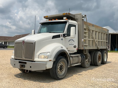 2019 Kenworth T880 8x4 Tri/A Dump Truck