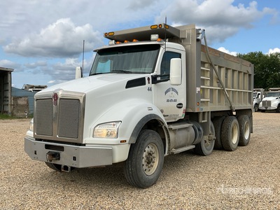2018 Kenworth T880 8x4 Tri/A Dump Truck