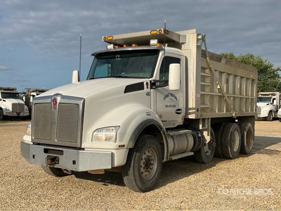 2018 Kenworth T880 8x4 Tri/A Dump Truck