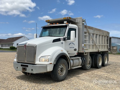 2017 Kenworth T880 8x4 Tri/A Dump Truck