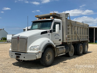2017 Kenworth T880 8x4 Tri/A Dump Truck