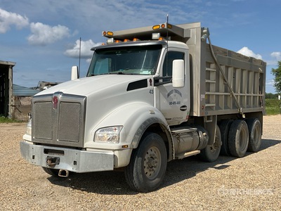 2017 Kenworth T880 8x4 Tri/A Dump Truck