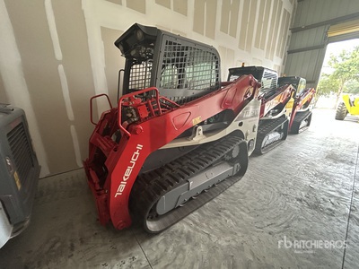 2019 Takeuchi TL12V2 Chargeuse sur rails compacte