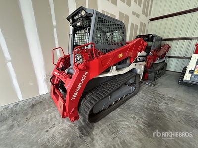 2016 Takeuchi TL12V2 Chargeuse sur rails compacte