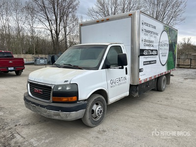 2007 GMC Savana 3500 4x2 Van Truck