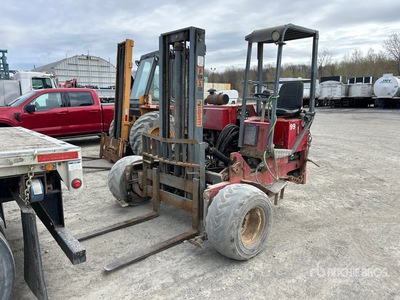 2003 Moffett M5000 5500 lb 3x3 Carrello elevatore su autocarro