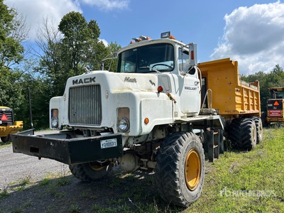 1989 Mack DMM6906EX 6x6 Off-Highway T/A Dump Truck