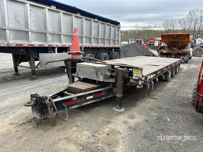 2004 BWS 25TTX 30 ft Tri/A Remorque à plateau basculant