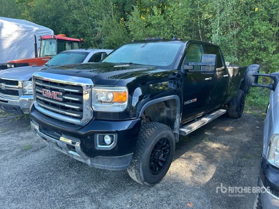 2016 GMC Sierra 2500HD 4x4 Crew Cab Pickup
