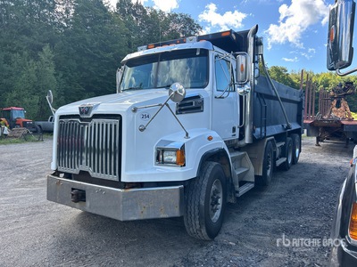 2018 Western Star 4700 8x4 Twin-Steer T/A Dump Truck