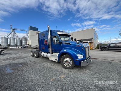 2020 Kenworth T880 6x4 Heavy Haul تراكتور شاحنة كابينة النوم (ثنائية المحور)