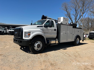 2025 Ford F-750 4x2 Service Truck