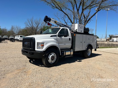2025 Ford F-750 4x2 Service Truck
