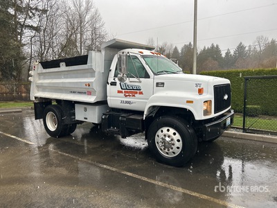 2000 Chevrolet C7500 4x2 ダンプトラック（S/A）
