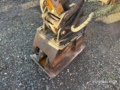 Cat 23 in Plate Compactor Attachment - Fits Cat 420D