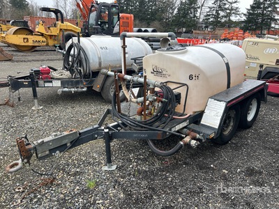 2014 Magnum MWT500 500 gal T/A Water Tank Trailer