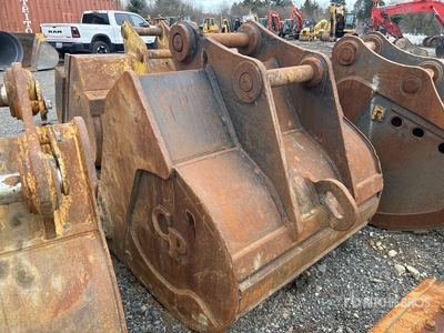 C & P 66 in Digging Excavator Bucket