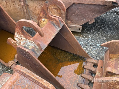 Cat 36 in Q/C Digging Excavator Bucket - Fits Cat 320