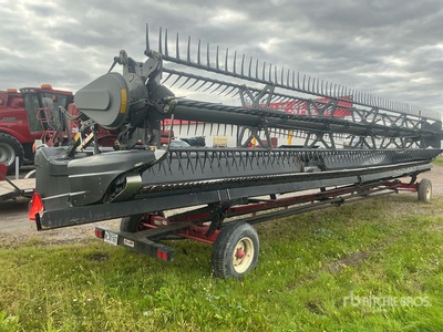 2020 Fendt 9255 40 ft Draper Combine Header