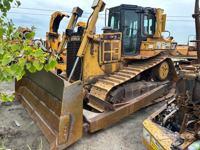 2011 Cat D6T XW Planierraupe