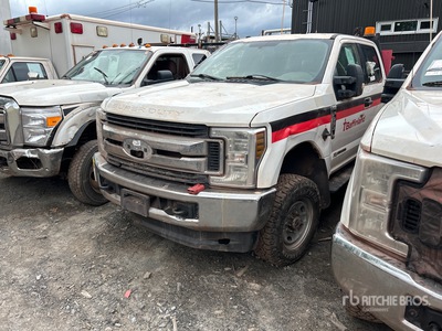 2019 Ford F-350 XLT 4x4 Crew Cab Pickup (Inoperable)
