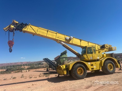 1975 Grove RT75S 4x4 Grue pour terrain accidenté