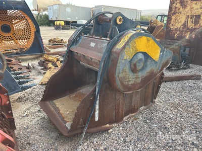 2010 MB BF90.3 38 in Cazo triturador para excavadora