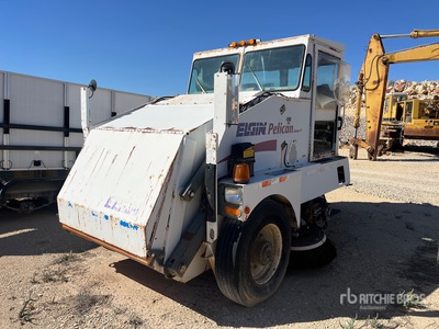 2002 Elgin Pelican Series P Barredora