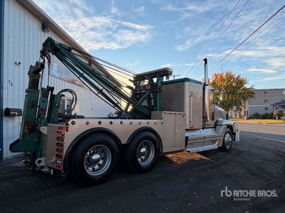 1996 Freightliner FLD120 Sleeper Tow Truck