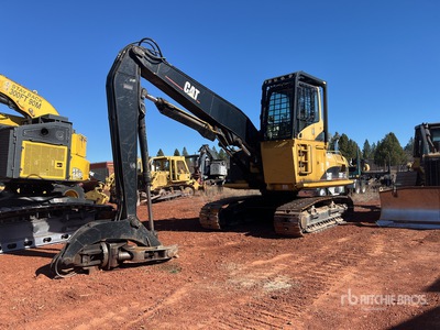 2004 Cat 320C Chargeuse de grumes